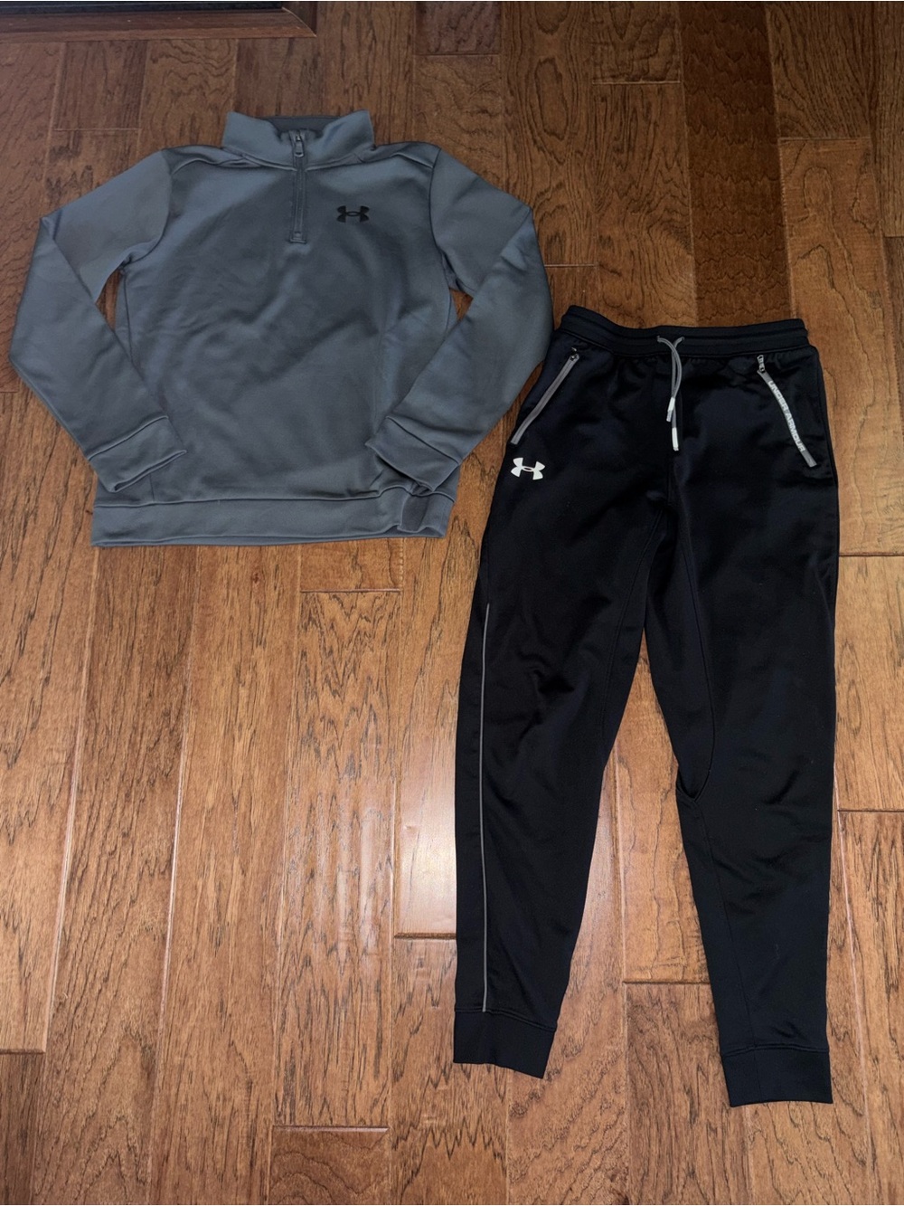 Under Armour Pullover Top and Pants Set size Youth Large